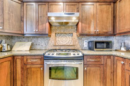 For Lease - 1118 Beechnut Road, Oakville, Ontario - Photo 2