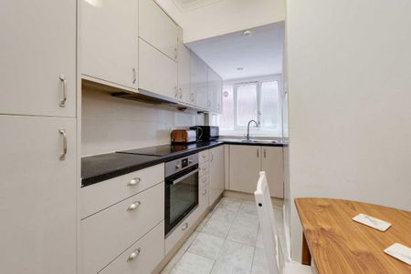 2 bedroom flat to rent - Photo 3