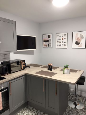 Double En-suite Room, Welholme Road - Photo 4