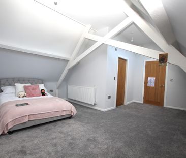 3 Bedroom Detached House, Chester - Photo 4