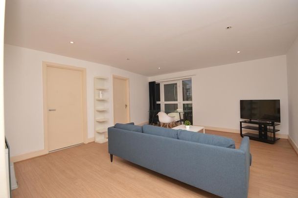 3 bedroom flat to rent - Photo 1