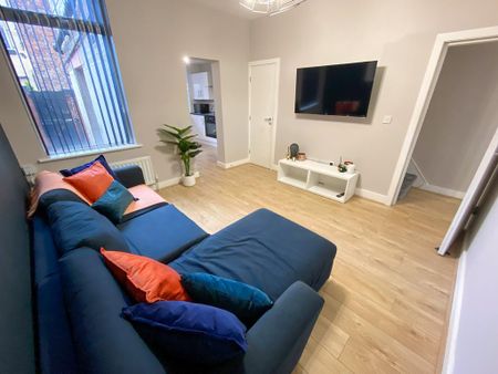 5 bedroom terraced house to rent - Photo 2