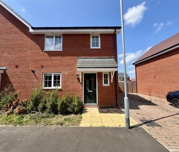 3 bedroom semi-detached house to rent - Photo 1