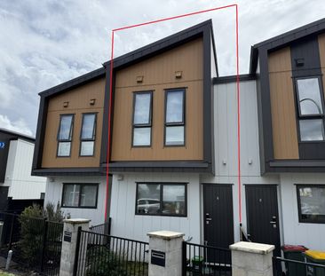 A Townhouse for Christmas!! - Photo 3