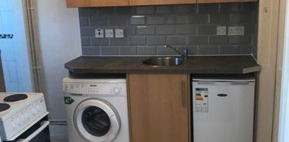 1 bedroom property to rent - Photo 2