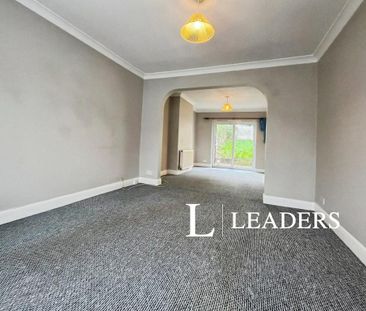3 bedroom apartment to rent - Photo 1