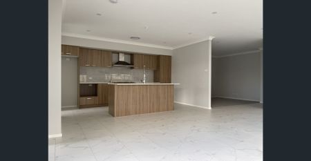 Four Bedroom Home - Photo 3