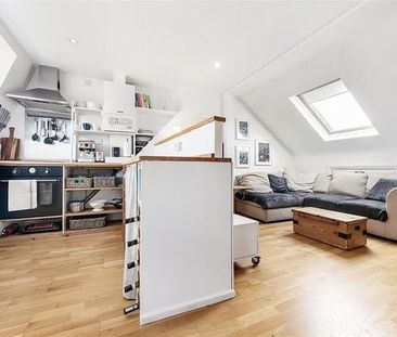 Studio Flat, Garratt Lane, SW18 - Photo 2