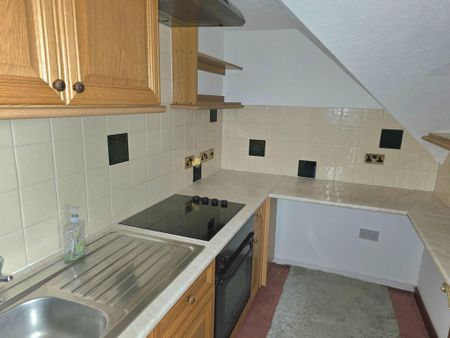 1 bedroom ground floor flat to rent - Photo 4
