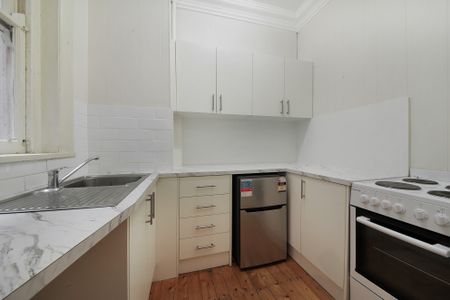 16/3 Springfield Avenue, Potts Point NSW 2011 - Apartment For Rent - $500 | Domain - Photo 3