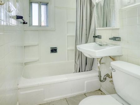 791 8e Avenue - Photo 3