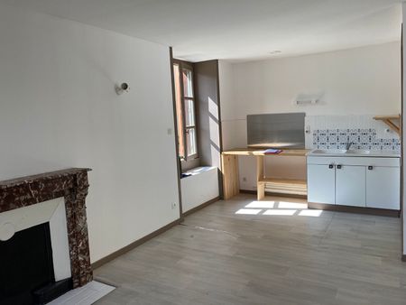 A LOUER - BELLEY STUDIO 1E ETAGE , Belley - Photo 2