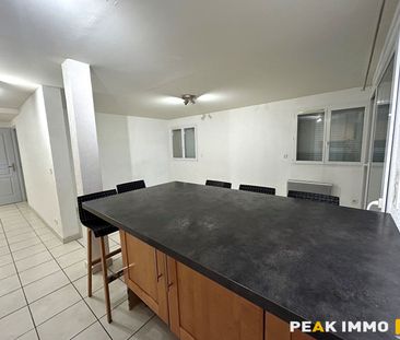 Location Appartement 4 pièces 84m² ST JEOIRE 74490 - Photo 2