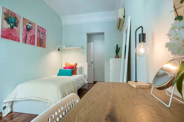 Carrer de Muntaner, Barcelona, Catalonia 08021 - Photo 1