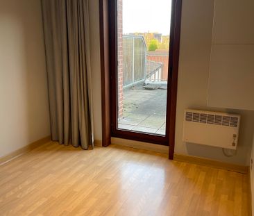 Gunstig gelegen instapklaar twee slaapkamer appartement + ruim terras - Photo 6