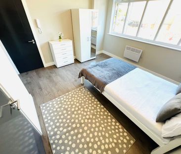 Room in a Shared House, Larbert Road, SW16 - Photo 5