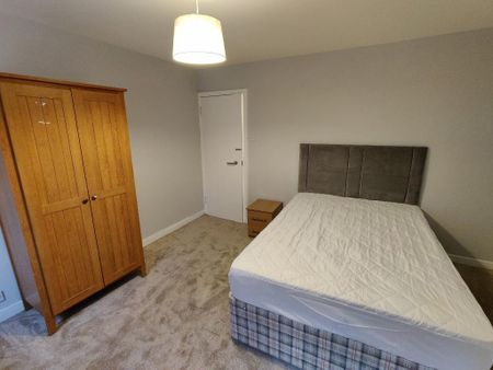 2 bedroom flat to rent - Photo 3