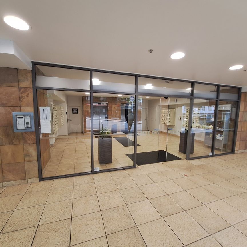 Single Bedroom to rent in Shared Apartment - Photo 1