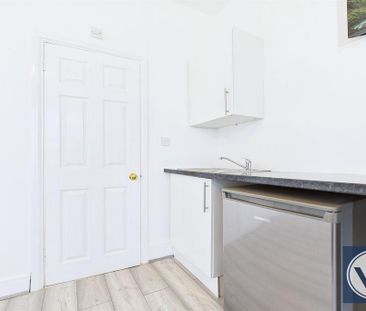 Flat to rent - Photo 3