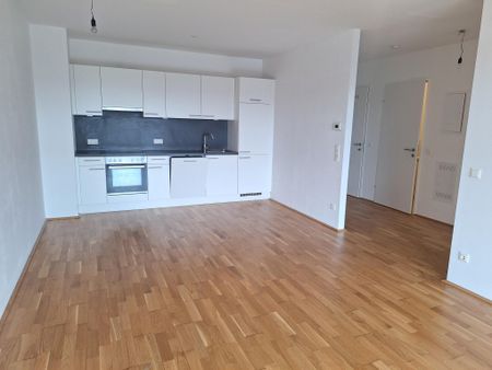 Wohnen über den Dächern von Linz - ideale 2 Zi-Wohnung! - Photo 2