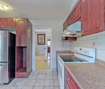 For Lease - 79 Dragoon Crescent, Toronto, Ontario - Photo 3