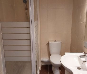 Location Appartement 2 pièces 45m² NARBONNE 11100 - Photo 3