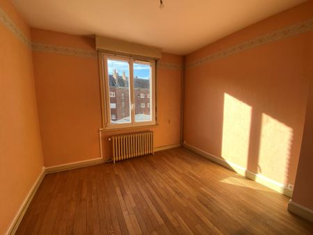 APPARTEMENT T3 NON MEUBLÉ AU COEUR DU CENTRE-VILLE - Photo 3