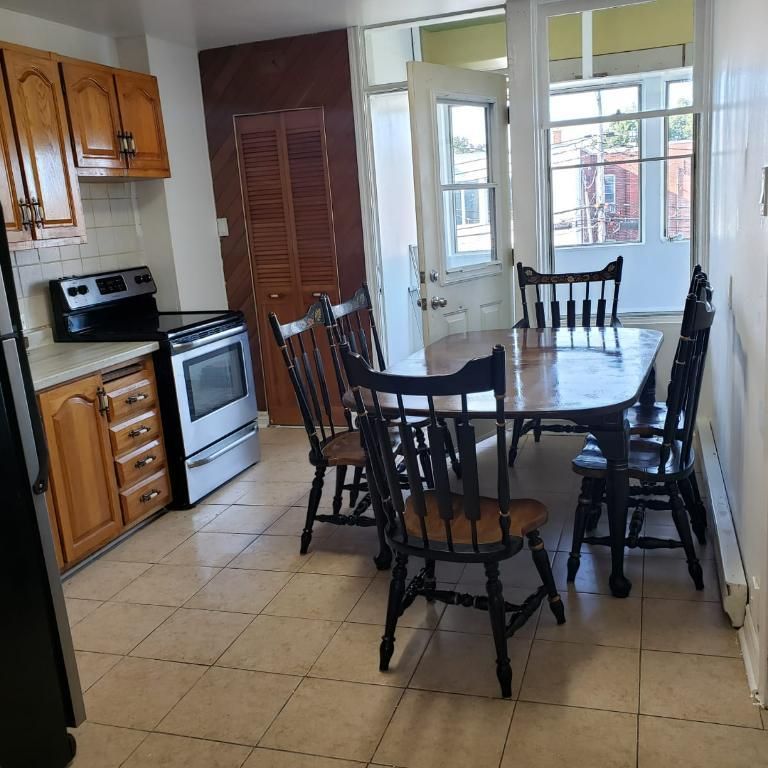 COLOC - CHAMBRE PRIVÉE DANS UN 5 1/2 TOUT ÉQUIPÉE, WIFI, ÉLECTRICITÉ - Photo 1