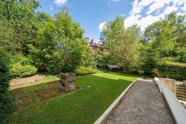 Lawrie Park Road, London, SE26 - Photo 1