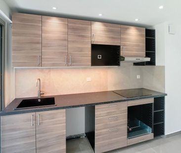 Location Appartement 2 pièces 45m² NICE 06200 - Photo 4