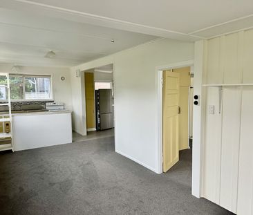 Sunny & Serene on Shoebridge Crescent - Photo 1