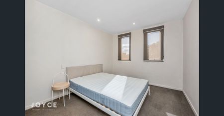 Inner City Living! - Photo 3