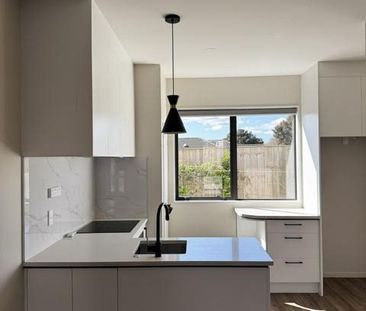 Welcome to 49C Riverton Drive, Randwick Park - Photo 4
