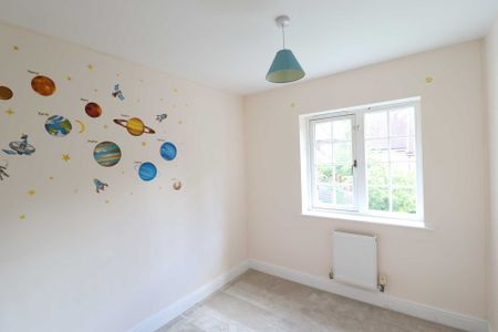 Copperfields, High Wycombe - Photo 3