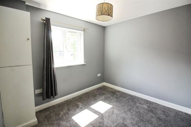 Wheaton Avenue, Leeds - Photo 1