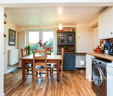 3 bedroom terraced house to rent - Photo 5