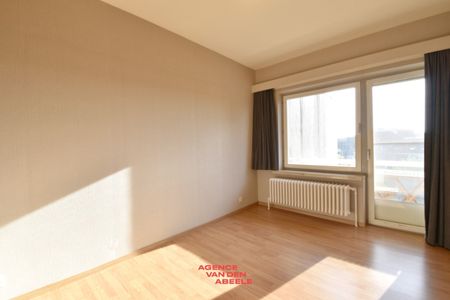 Lichtrijk appartement met prachtig uitzicht - Photo 2