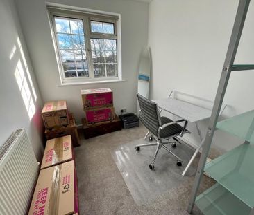 3 bedroom terraced house to rent - Photo 4