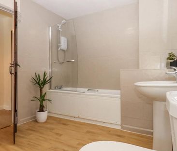 2 bedroom property to rent - Photo 6