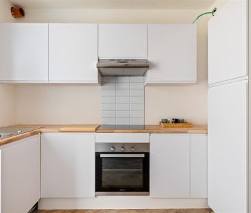 VOLLEDIG GERENOVEERD HUIS MET 3 SLPKS EN TUIN - Photo 3