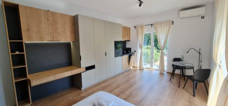 Luxury studio for rent in Cluj-Napoca, 4 minutes walk from the University of Medicine and Pharmacy, located in a recent building, in Zorilor area - Photo 3