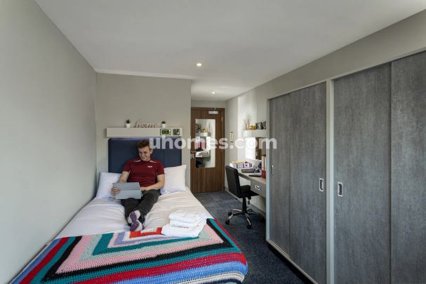 Platinum En-suite Serviced Apartment - Photo 1