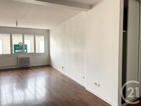 Location Appartement 5 pièces 90m² TROYES 10000 - Photo 3