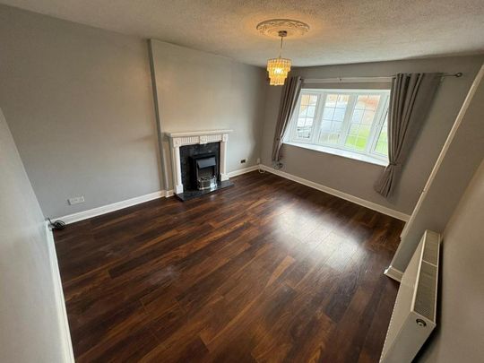 3 bedroom semi-detached house to rent - Photo 1