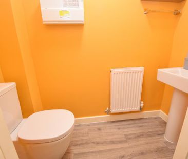 3 bedroom semi-detached house to rent - Photo 3