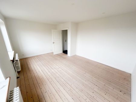 Lys og skøn 2-værelses lejlighed i Nørresundby - Foto 4