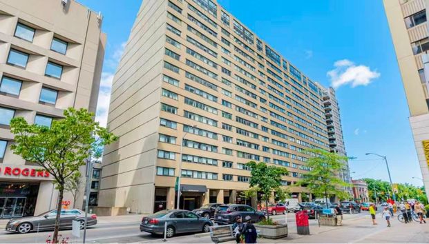 For Lease - 360 Bloor Street Unit# 411, Toronto, Ontario - Photo 1