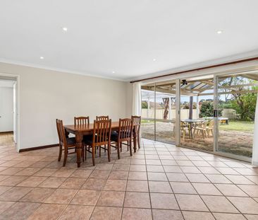 Spacious family home with large outdoor alfresco Entertaining area - Photo 4
