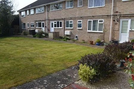 Charmouth Court, St Albans, AL1 - Photo 4