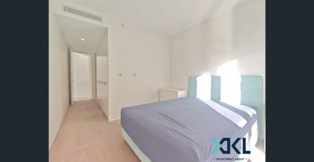 Furnished Three-Bedroom Apartment in the Heart of Haymarket - Photo 5